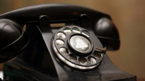 black rotary phone